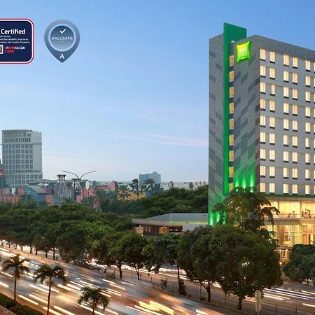 Ibis Styles Jakarta Simatupang Exterior photo